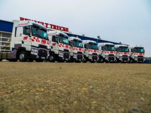 10 ciągników Renault Trucks 